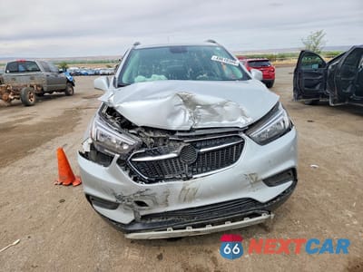 Piąte zdjęcie samochodu w środku: 2022 BUICK ENCORE PREFERRED VIN:KL4CJESM8NB561897 - miniatura