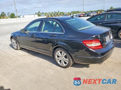 Drugie zdjęcie samochodu z przodu: 2011 MERCEDES-BENZ C 300 VIN:WDDGF5EB0BA508217 - miniatura