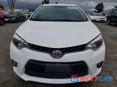 Piąte zdjęcie samochodu w środku: 2015 TOYOTA COROLLA LE PLUS VIN:5YFBURHE3FP342848 - miniatura