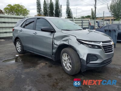Czwarte zdjęcie samochodu z boku: 2024 CHEVROLET EQUINOX LS VIN:3GNAXHEG9RL313348 - miniatura