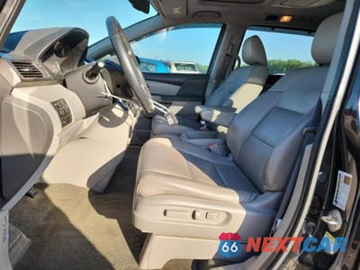 Zdjęcie 7 z 14 samochodu: 2016 HONDA ODYSSEY TOURING VIN:5FNRL5H94GB134178 - miniatura