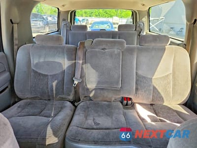Zdjęcie 10 z 13 samochodu: 2005 CHEVROLET SUBURBAN C1500 VIN:3GNEC16Z35G251890 - miniatura