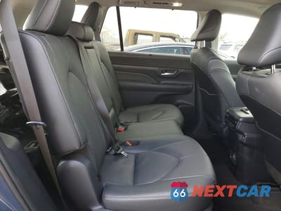 Zdjęcie 11 z 14 samochodu: 2026 TOYOTA GRAND HIGHLANDER HYBRID LIMITED VIN:5TDACAB54TS081161 - miniatura