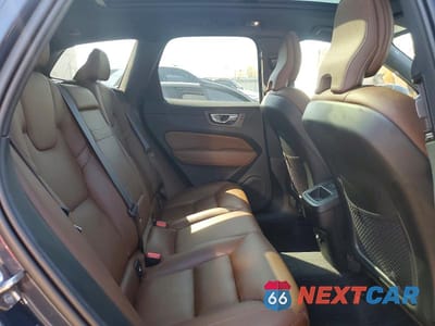 Zdjęcie 10 z 12 samochodu: 2020 VOLVO XC60 T5 MOMENTUM VIN:YV4102RK1L1503374 - miniatura