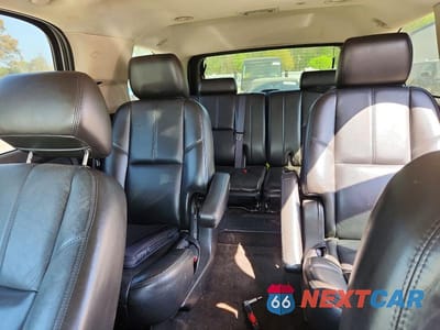 Zdjęcie 10 z 12 samochodu: 2011 CHEVROLET TAHOE K1500 LT VIN:1GNSKBE0XBR373706 - miniatura