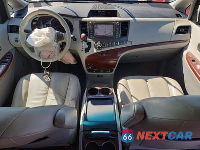 Zdjęcie 8 z 13 samochodu: 2011 TOYOTA SIENNA XLE 7-PASSENGER VIN:5TDDK3DCXBS003103 - miniatura