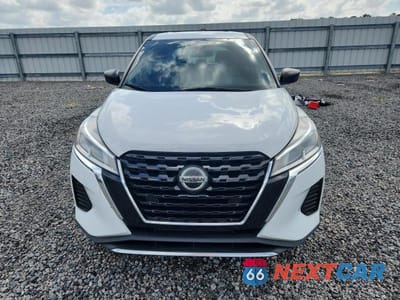 Piąte zdjęcie samochodu w środku: 2021 NISSAN KICKS S VIN:3N1CP5BV8ML497051 - miniatura
