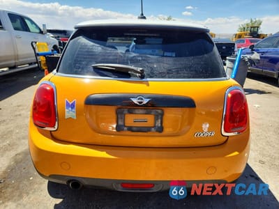 Zdjęcie 6 z 12 samochodu: 2017 MINI COOPER VIN:WMWXP5C34H2G61057 - miniatura