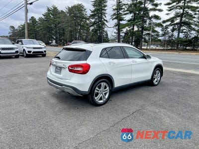 Czwarte zdjęcie samochodu z boku: 2019 MERCEDES-BENZ GLA 250 4MATIC VIN:WDCTG4GB0KU004823 - miniatura