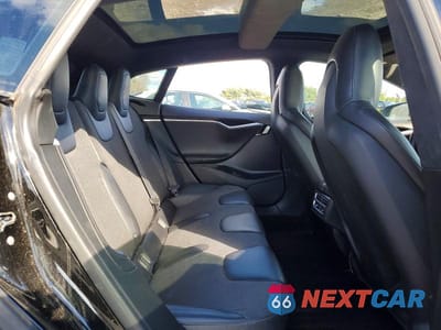 Zdjęcie 10 z 13 samochodu: 2016 TESLA MODEL S VIN:5YJSA1E1XGF124219 - miniatura