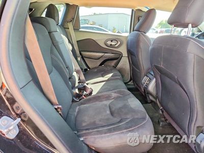 Zdjęcie 11 z 13 samochodu: 2015 JEEP CHEROKEE LATITUDE VIN:1C4PJMCS8FW635571 - miniatura
