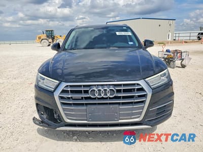 Piąte zdjęcie samochodu w środku: 2018 AUDI Q5 PREMIUM VIN:WA1ANAFYXJ2178698 - miniatura