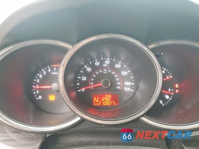 Zdjęcie 9 z 13 samochodu: 2013 KIA SORENTO EX VIN:5XYKUDA26DG411052 - miniatura