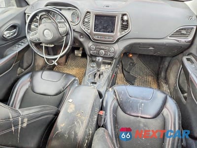 Zdjęcie 8 z 14 samochodu: 2021 JEEP CHEROKEE TRAILHAWK VIN:1C4PJMBX0MD176462 - miniatura