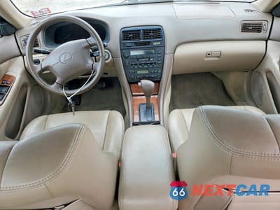 Zdjęcie 8 z 12 samochodu: 1997 LEXUS ES 300 VIN:JT8BF22G9V5010497 - miniatura