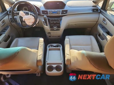 Zdjęcie 8 z 13 samochodu: 2011 HONDA ODYSSEY VIN:5FNRL5H68BB101554 - miniatura