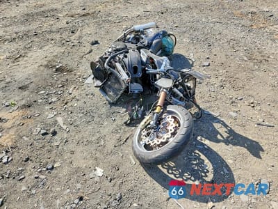 Drugie zdjęcie samochodu z przodu: 2005 SUZUKI GSX1300 RK5 VIN:JS1GW71AX52107043 - miniatura