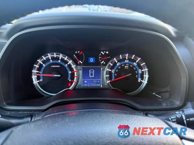 Zdjęcie 9 z 12 samochodu: 2014 TOYOTA 4RUNNER SR5 PREMIUM VIN:JTEBU5JR3E5163433 - miniatura