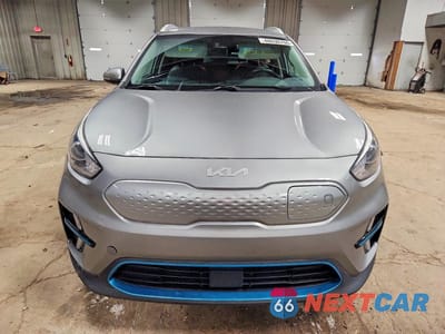 Piąte zdjęcie samochodu w środku: 2022 KIA NIRO EV EX VIN:KNDCC3LG7N5150535 - miniatura
