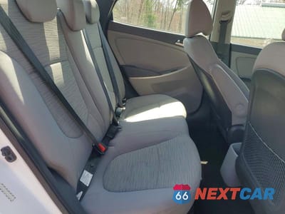 Zdjęcie 10 z 11 samochodu: 2017 HYUNDAI ACCENT SE VIN:KMHCT4AE0HU328086 - miniatura