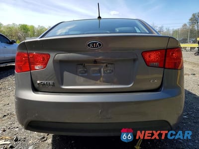 Zdjęcie 6 z 12 samochodu: 2012 KIA FORTE EX VIN:KNAFU4A2XC5632790 - miniatura