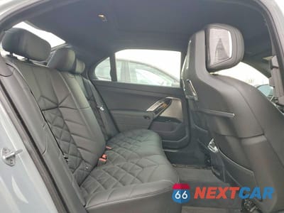 Zdjęcie 10 z 12 samochodu: 2025 BMW 740 XI VIN:WBA33EH00SCV21692 - miniatura