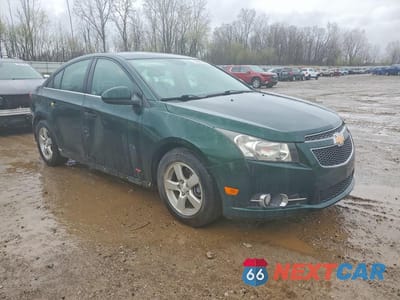 Czwarte zdjęcie samochodu z boku: 2014 CHEVROLET CRUZE LT VIN:1G1PC5SB9E7142467 - miniatura