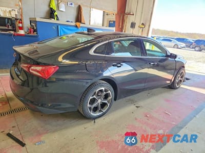 Trzecie zdjęcie samochodu z tyłu: 2020 CHEVROLET MALIBU LT VIN:1G1ZD5ST2LF122935 - miniatura