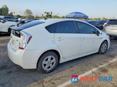 Trzecie zdjęcie samochodu z tyłu: 2011 TOYOTA PRIUS TWO VIN:JTDKN3DU4B5318430 - miniatura