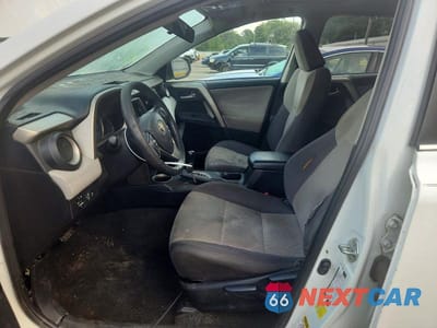 Zdjęcie 7 z 13 samochodu: 2014 TOYOTA RAV4 XLE VIN:2T3WFREV8EW105602 - miniatura
