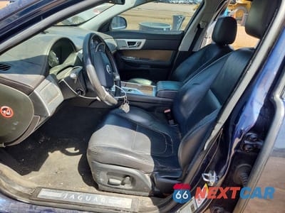 Zdjęcie 7 z 13 samochodu: 2013 JAGUAR XF VIN:SAJWA0ES0DPS78817 - miniatura