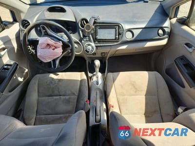 Zdjęcie 8 z 11 samochodu: 2012 HONDA INSIGHT VIN:JHMZE2H30CS006178 - miniatura