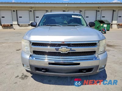 Piąte zdjęcie samochodu w środku: 2011 CHEVROLET SILVERADO K1500 LT VIN:1GCPKSE34BF200144 - miniatura