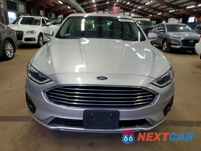Piąte zdjęcie samochodu w środku: 2019 FORD FUSION SEL VIN:3FA6P0CD0KR180464 - miniatura