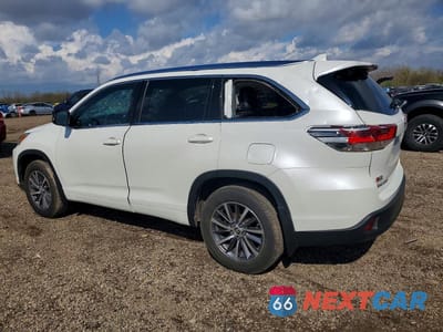 Drugie zdjęcie samochodu z przodu: 2018 TOYOTA HIGHLANDER XLE VIN:5TDJZRFH0JS525747 - miniatura