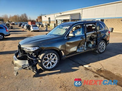 2022 BMW X7 XDRIVE40I 5UXCW2C01N9L61256 - główne zdjęcie licytacji z USA - miniatura