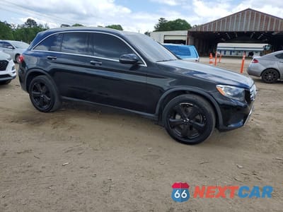Czwarte zdjęcie samochodu z boku: 2016 MERCEDES-BENZ GLC 300 VIN:WDC0G4JB0GF060395 - miniatura