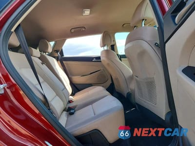 Zdjęcie 10 z 12 samochodu: 2018 HYUNDAI TUCSON SE VIN:KM8J2CA44JU823750 - miniatura