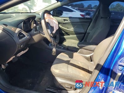 Zdjęcie 7 z 12 samochodu: 2017 CHEVROLET CRUZE LT VIN:1G1BE5SM0H7241723 - miniatura