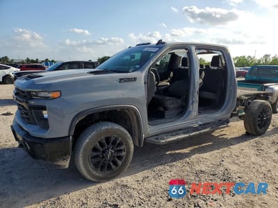 2025 CHEVROLET SILVERADO K2500 CUSTOM 2GC4KMEY2S1186343 - główne zdjęcie licytacji z USA - miniatura