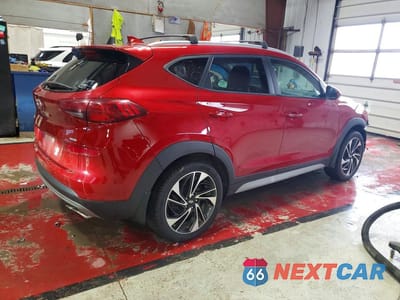 Trzecie zdjęcie samochodu z tyłu: 2021 HYUNDAI TUCSON SPORT VIN:KM8J3CAL0MU330530 - miniatura
