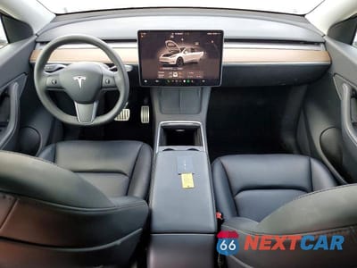 Zdjęcie 8 z 13 samochodu: 2022 TESLA MODEL Y VIN:7SAYGDEF7NF464580 - miniatura