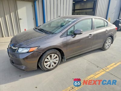 2012 HONDA CIVIC LX 19XFB2F52CE004873 - główne zdjęcie licytacji z USA - miniatura