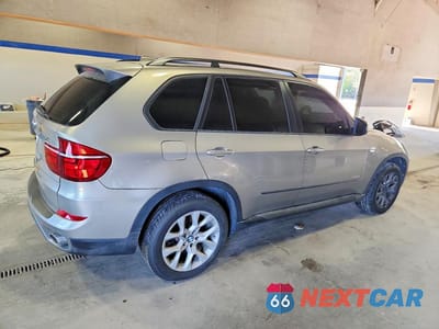 Trzecie zdjęcie samochodu z tyłu: 2011 BMW X5 XDRIVE35I VIN:5UXZV4C52BL738938 - miniatura