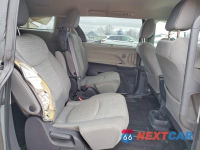 Zdjęcie 11 z 14 samochodu: 2021 TOYOTA SIENNA LE 8-PASSENGER VIN:5TDKRKECXMS014343 - miniatura