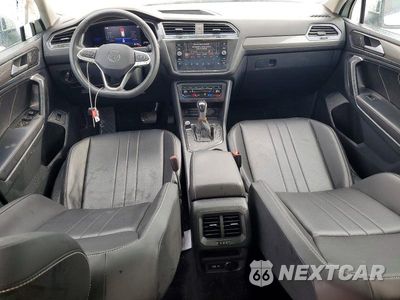 Zdjęcie 8 z 13 samochodu: 2022 VOLKSWAGEN TIGUAN SE VIN:3VV3B7AX8NM093738 - miniatura