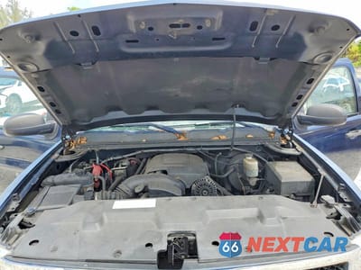 Zdjęcie 11 z 12 samochodu: 2010 CHEVROLET SILVERADO K1500 LT VIN:1GCSKSEA8AZ214831 - miniatura