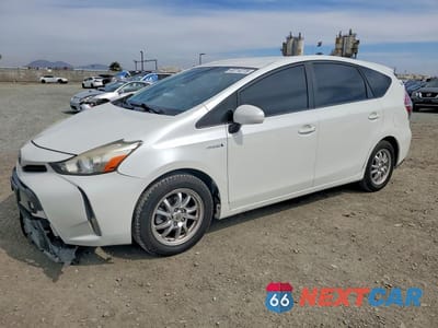 2015 TOYOTA PRIUS V THREE JTDZN3EU5FJ032564 - główne zdjęcie licytacji z USA - miniatura