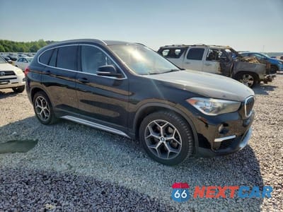 Czwarte zdjęcie samochodu z boku: 2019 BMW X1 SDRIVE28I VIN:WBXHU7C57K3H46363 - miniatura