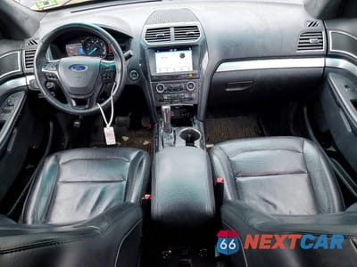 Zdjęcie 8 z 13 samochodu: 2017 FORD EXPLORER XLT VIN:1FM5K8D87HGA39925 - miniatura